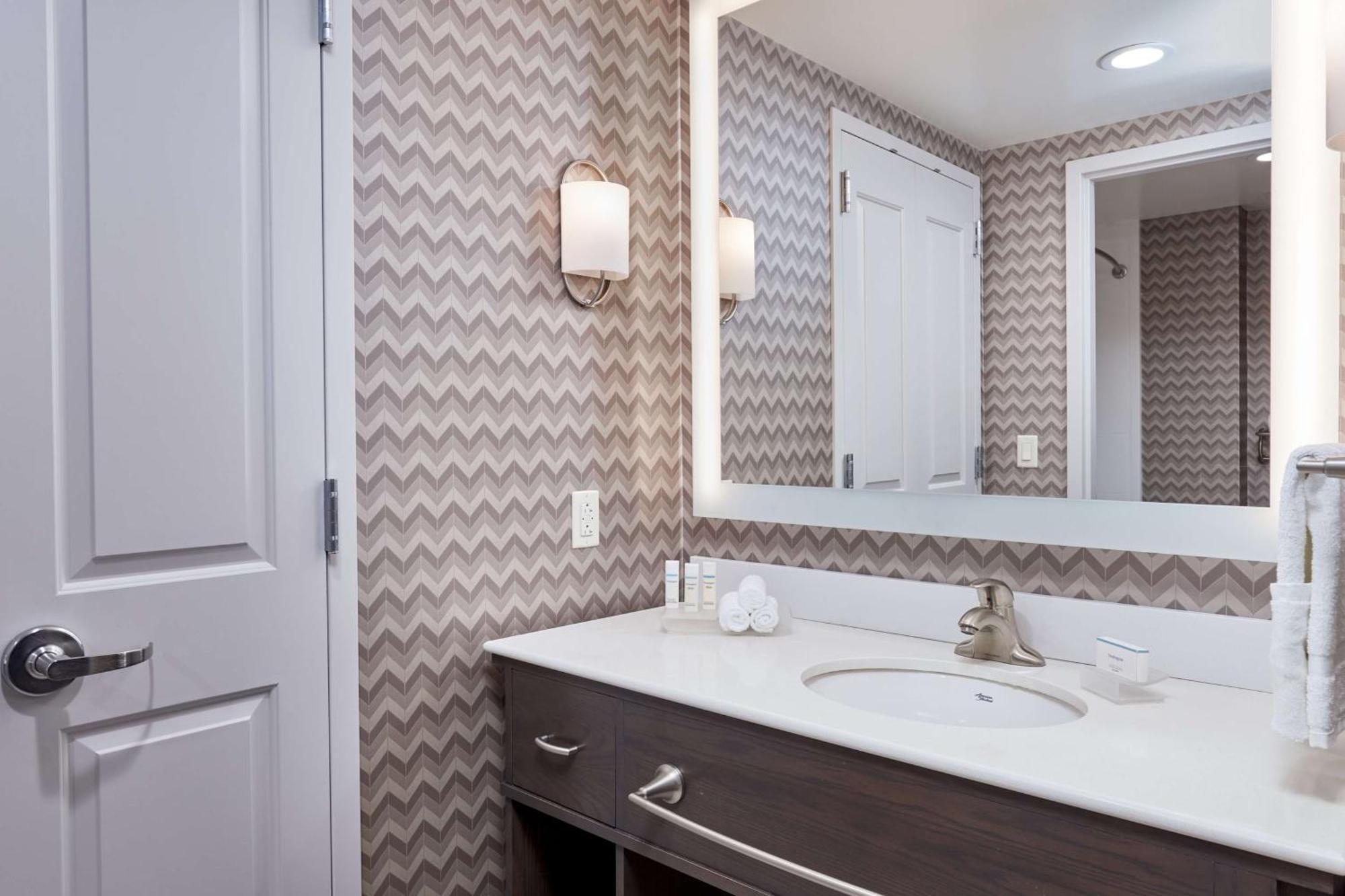 Homewood Suites By Hilton Teaneck Glenpointe Exterior foto