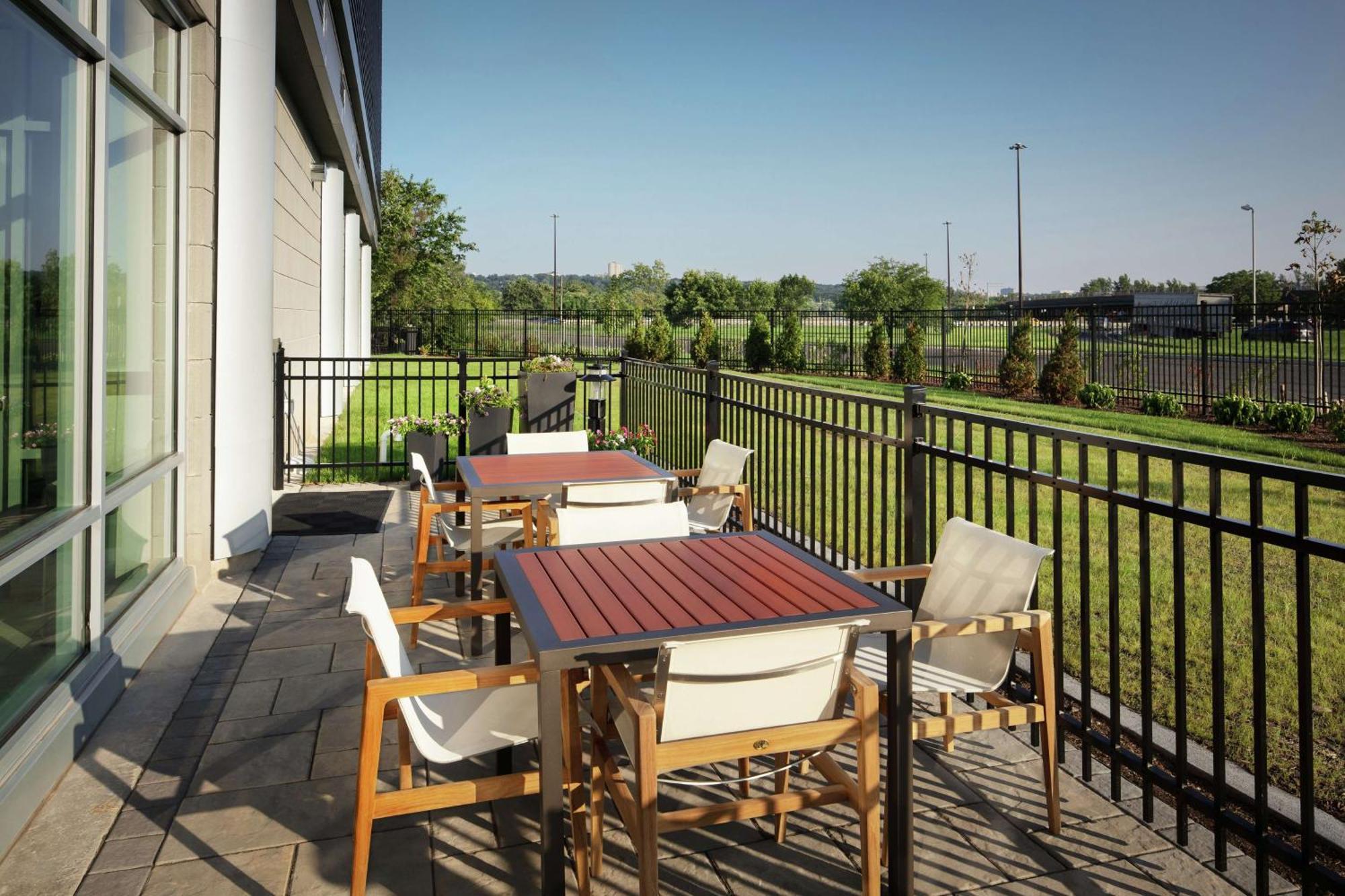 Homewood Suites By Hilton Teaneck Glenpointe Exterior foto